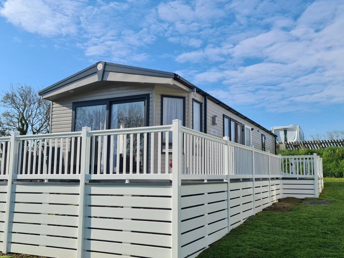 Mawgan Pads Trevella Crantock Hotel Exterior photo